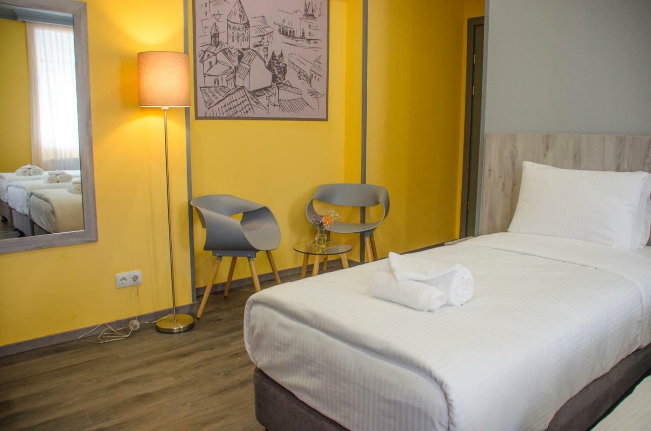 Atoneli Hotel Tbilisi Eksteriør bilde