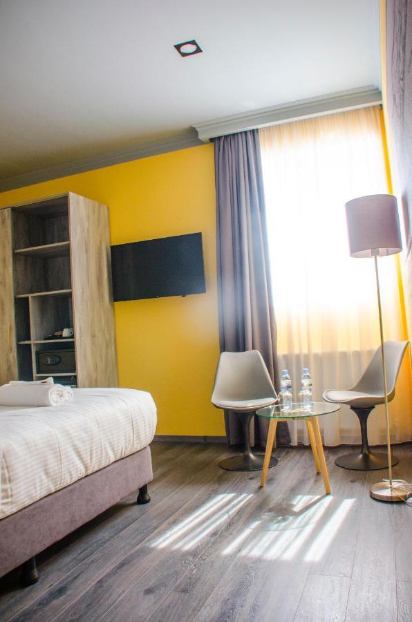Atoneli Hotel Tbilisi Eksteriør bilde